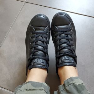 Converse black leather unisex shoes